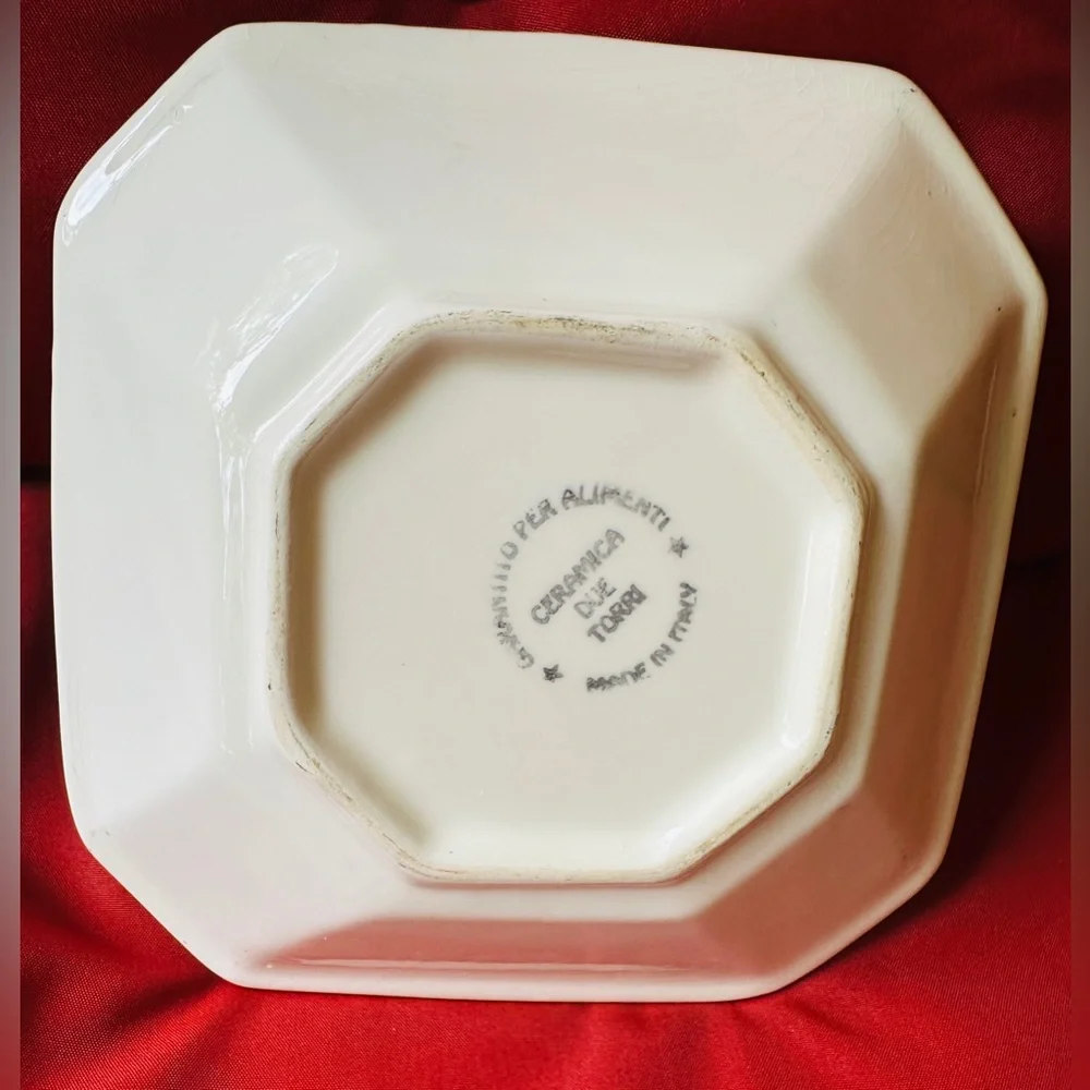 Vintage Ceramica Due Torri Octagonal Apple Bowl Made In Italy